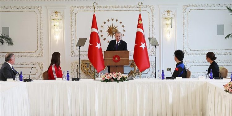 Cumhurbaşkanı Erdoğan: Başarı tablomuza Paris’te inşallah yeni yıldızlar ekleyeceğiz