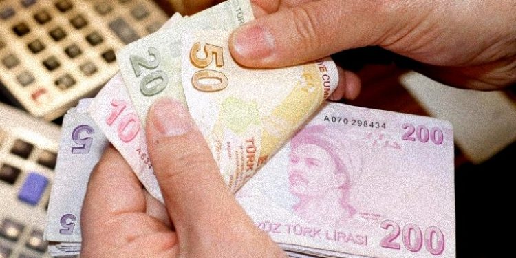 TL Mevduat faizi iki haftada 6,4 puan düştü