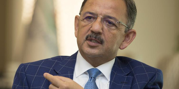 Bakan Özhaseki: Sahillerdeki kaçak yapılaşmalar yıkılacak!