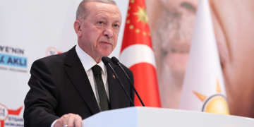 Cumhurbaşkanı Erdoğan’dan muhalefete yeni anayasa çağrısı