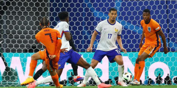 Dev maçta Hollanda ve Fransa birer puana razı oldu!