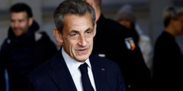 Fransa’nın eski cumhurbaşkanı Nicolas Sarkozy, Macron’un erken seçim kararını eleştirdi