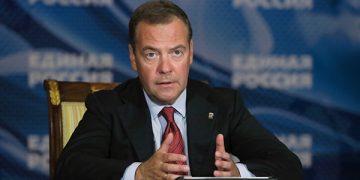 Medvedev’den ‘nükleer silah’ açıklaması: Blöf yapmıyoruz