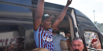 Trabzon’da Nwakaeme’ye coşkulu karşılama