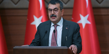 Bakan Tekin’den “Fransız okulları” açıklaması