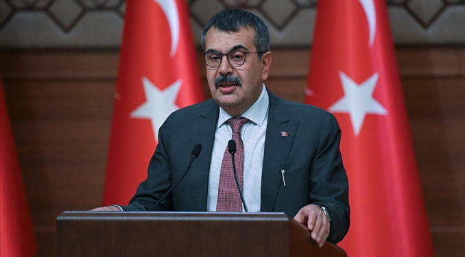 Bakan Tekin’den “Fransız okulları” açıklaması