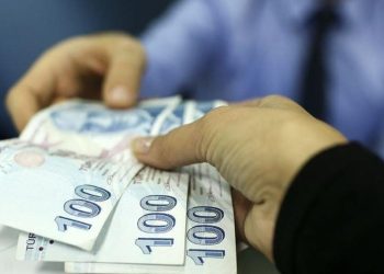 Emeklilere fark ödemesi tarihi belli oldu