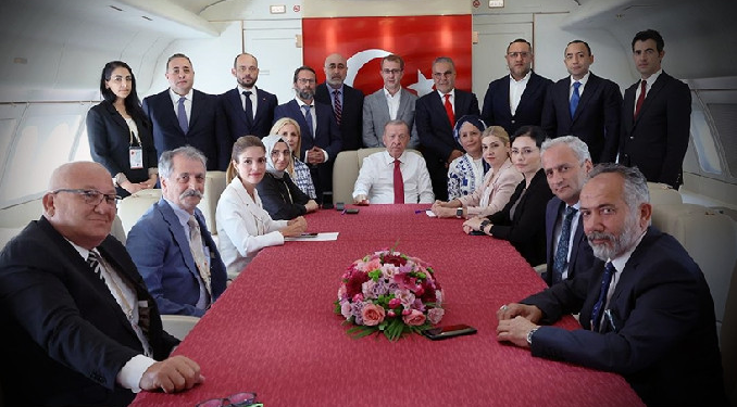 Erdoğan: Yeni bir doğalgaz gemisi aldık!