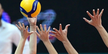 Fenerbahçe dört milli yıldızla sözleşme uzattı