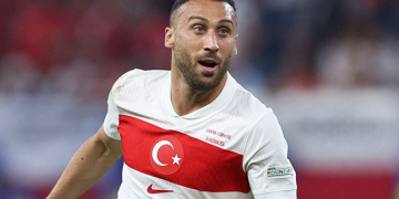 Fenerbahçe’den ‘forvet’ hamlesi: Cenk Tosun ile anlaştı