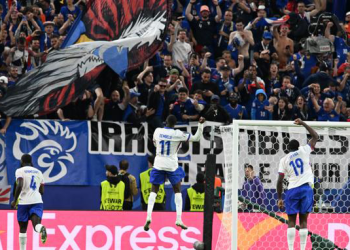 Fransa yarı finalde