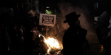 İsrail’de Ortodoks Yahudiler ile polis çatıştı