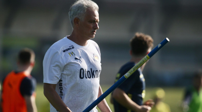 Mourinho’dan Emre Mor’a sert uyarı