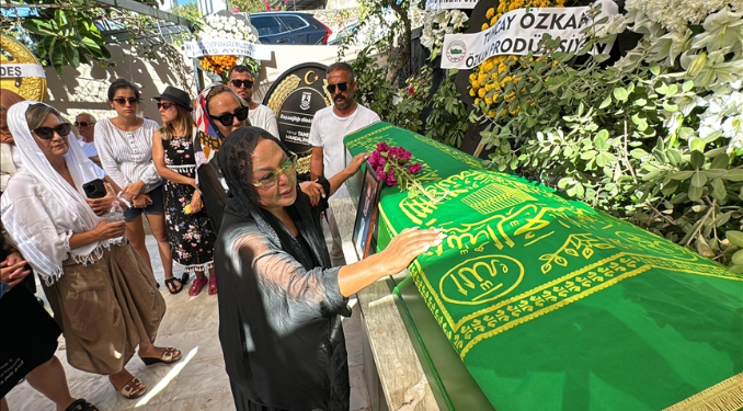 Safiye Soyman’ın oğlu Bodrum’da toprağa verildi