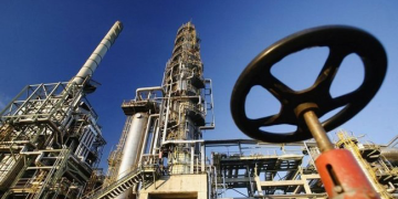 Ukrayna: Rusya’nın petrol tesisini vurduk