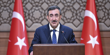 Yılmaz: Vergi düzenlemesi hayırlı olsun