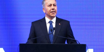 Bakan Yerlikaya: Bu zafer ülkemizin temel harcıdır, eldeki bayrak, dildeki vatandır