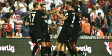 Beşiktaş, yeni transferleriyle sezona galibiyetle başladı!