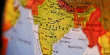 Hindistan’dan çağrı: Bölgeyi terk edin