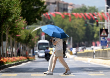 İki bölge için fırtına uyarısı! Sıcaklıklarda düşüş yok