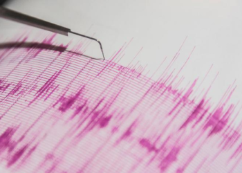 Japonya’da deprem! Tsunami uyarısı yapıldı