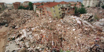 Marmara depreminin üzerinden 25 yıl geçti: Bitmeyen 45 saniye…