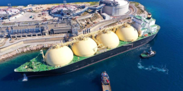 Yunanistan’ın LNG planları ucuz Rus gazı nedeniyle zora girdi