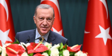 AK Parti’de kongre için düğmeye basıldı