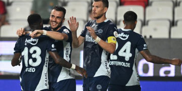 Fenerbahçe, Antalyaspor deplasmanında kazandı