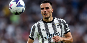 Fenerbahçe Cimbom’dan Kostic’i kaptı