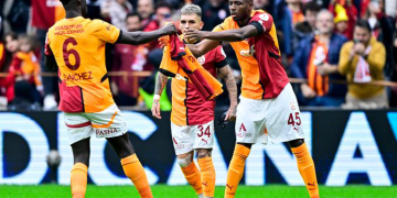 Galatasaray 3 puanı 3 golle aldı