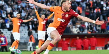 Galatasaray’da ‘kanat’ alarmı