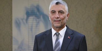 İhracatta ağustos rekoru! Bakan Bolat rakamları açıkladı