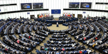 AP, Rus varlıklarıyla Ukrayna’ya 35 milyar euro kredi verilmesini onayladı