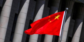 Çin, Tayvan’ı kuşatan askeri tatbikata başladı