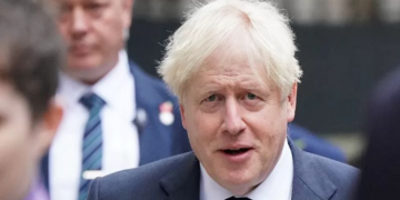 Eski İngiltere Başbakanı Johnson’dan Netanyahu ile ilgili skandal dinleme cihazı iddiası