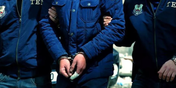 Interpol tarafından kırmızı bültenle aranan şahıs yakalandı