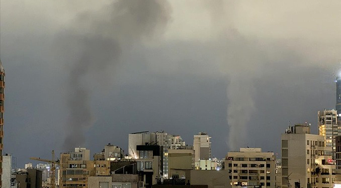 İsrail, Beyrut’un merkezini vurdu