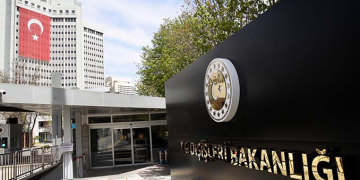 Lübnan’daki Türk vatandaşları yarın tahliye edilecek