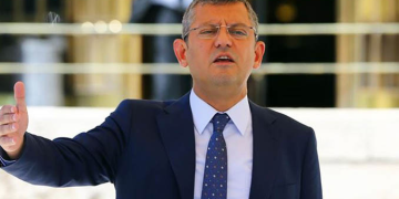 Özel’den iletişim faturalarına tepki: Millet savaşı değil cep telefonu faturasını konuşuyor