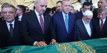 Recai Kutan’a veda: Cumhurbaşkanı Erdoğan da katıldı