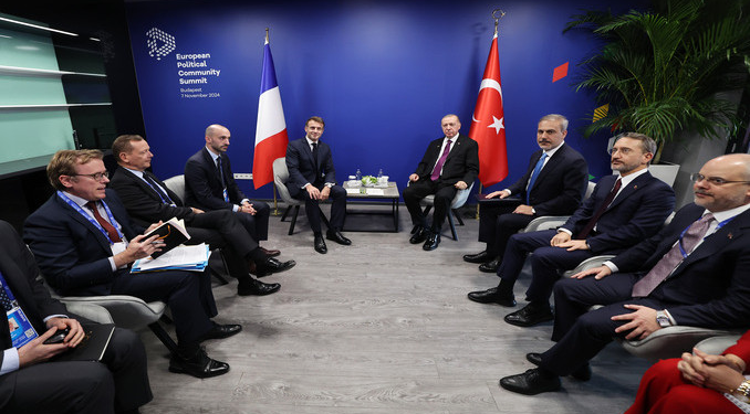 Cumhurbaşkanı Erdoğan, Fransa Cumhurbaşkanı Macron ile görüştü