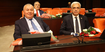 Demokrat Parti’de istifa krizi: İki vekil partiden ayrıldı