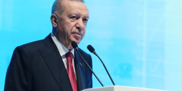 Erdoğan: Filistinli kardeşlerimize diz çöktüremediler