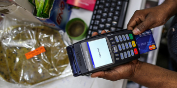 Kredi kartı ödemelerinde ek ücret talebi yasal mı?