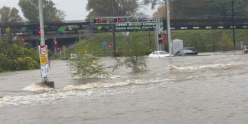 Missouri’de sel felaketi: İkisi sandık görevlisi beş kişi öldü