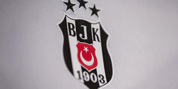 Olağanüstü toplanan Beşiktaş yönetiminden devam kararı