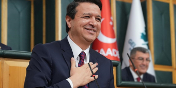 Saadet Partisinde yeni dönem başlıyor: Mahmut Arıkan Genel Başkanı oldu