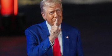 Trump 3 ülkeyi gözüne kestirdi: Yeni tarife planlarını açıkladı