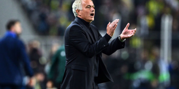 UEFA’dan Mourinho’ya 1 maç men cezası